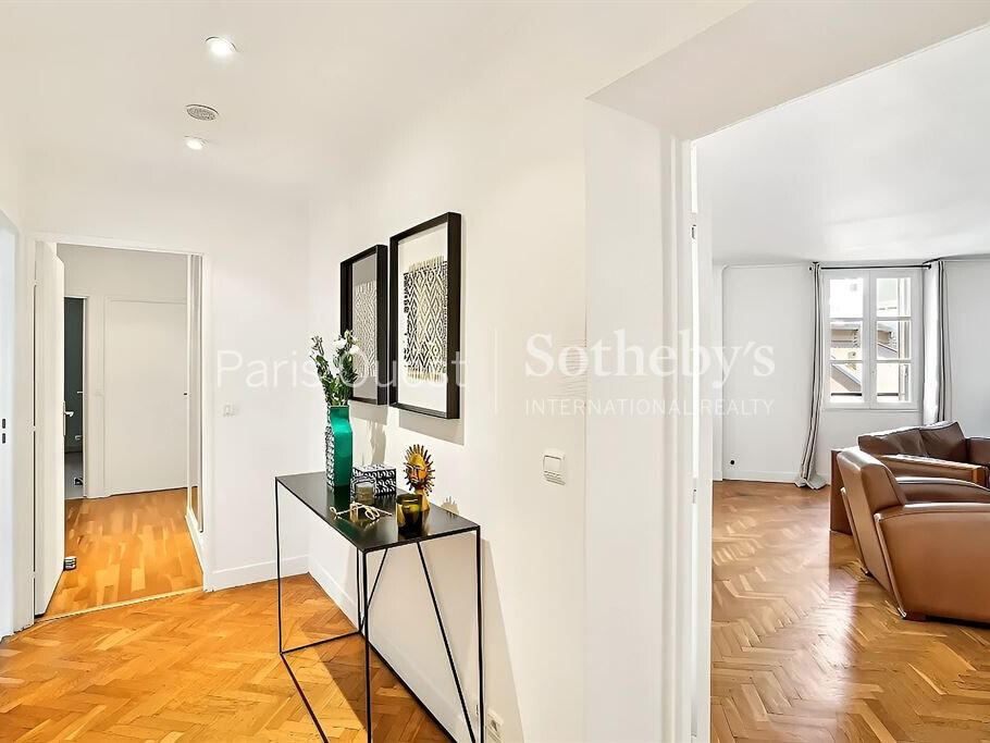 Apartment Paris 8e