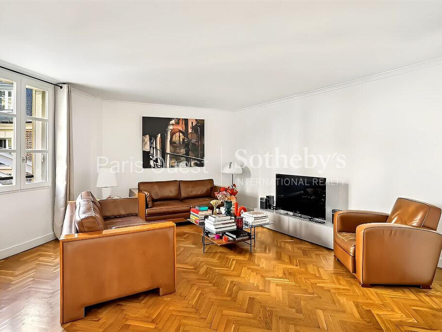 Apartment Paris 8e