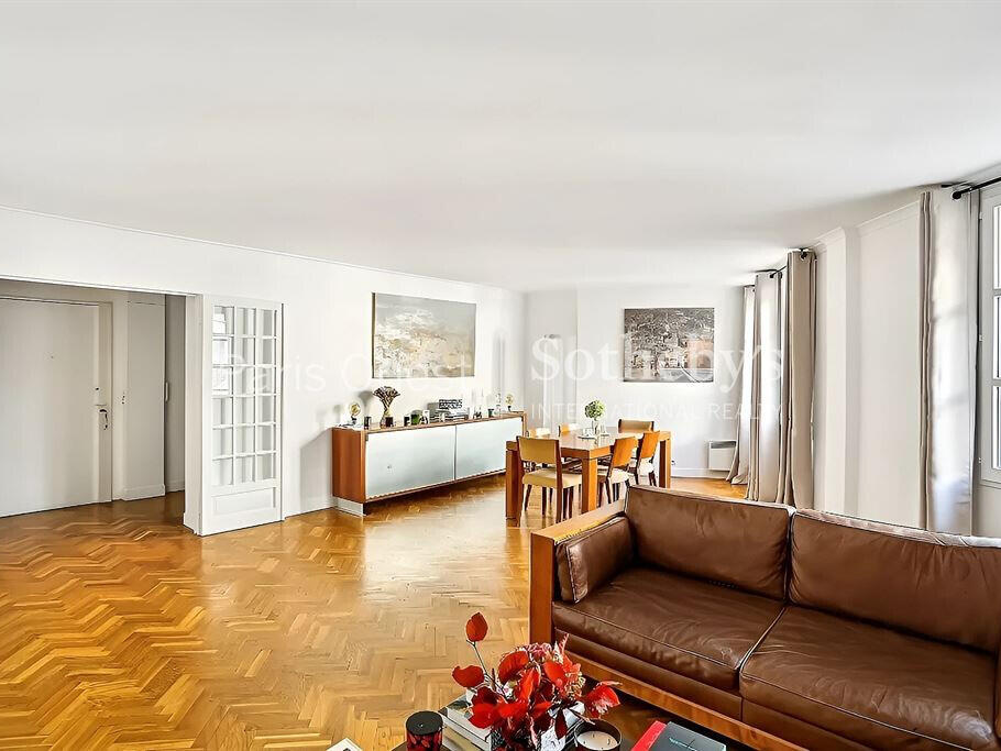 Apartment Paris 8e