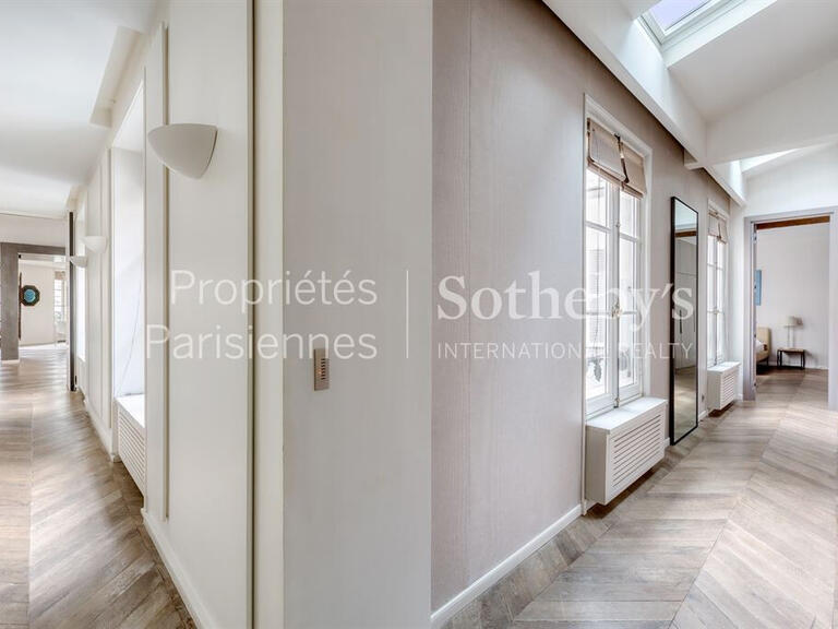 Appartement Paris 8e - 3 chambres - 212m²