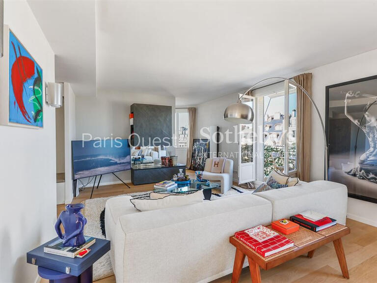 Appartement Paris 8e - 2 chambres - 125m²