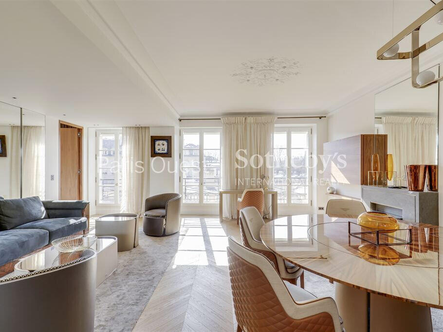 Apartment Paris 8e