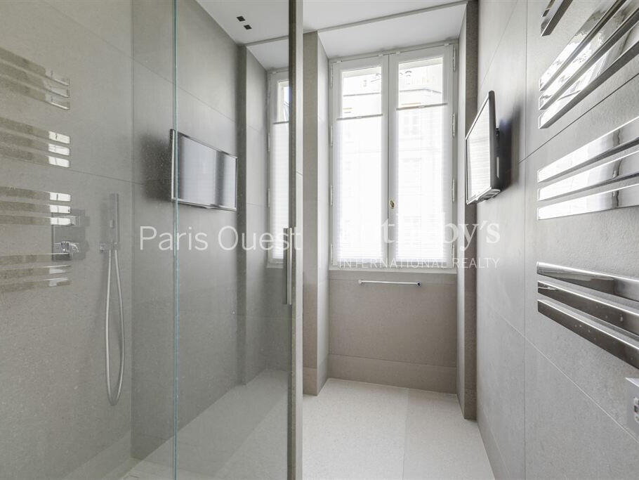 Apartment Paris 8e