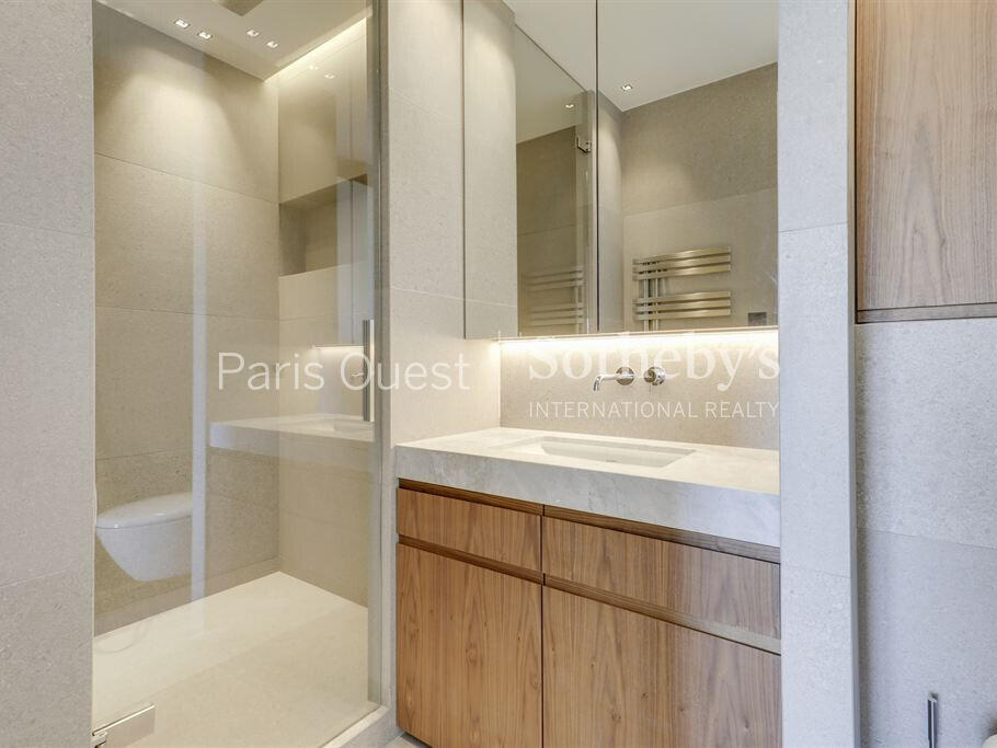 Apartment Paris 8e