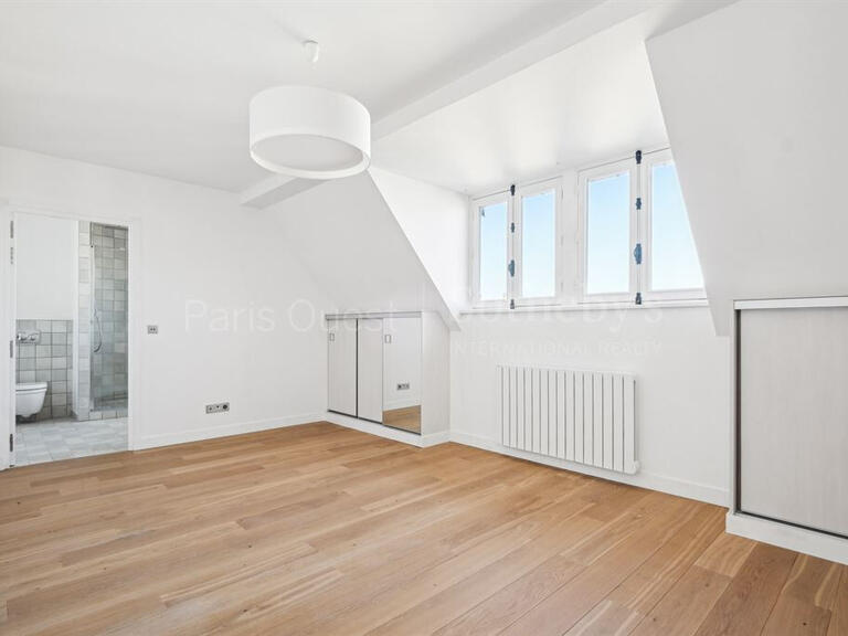 Appartement Paris 8e - 5 chambres - 232m²