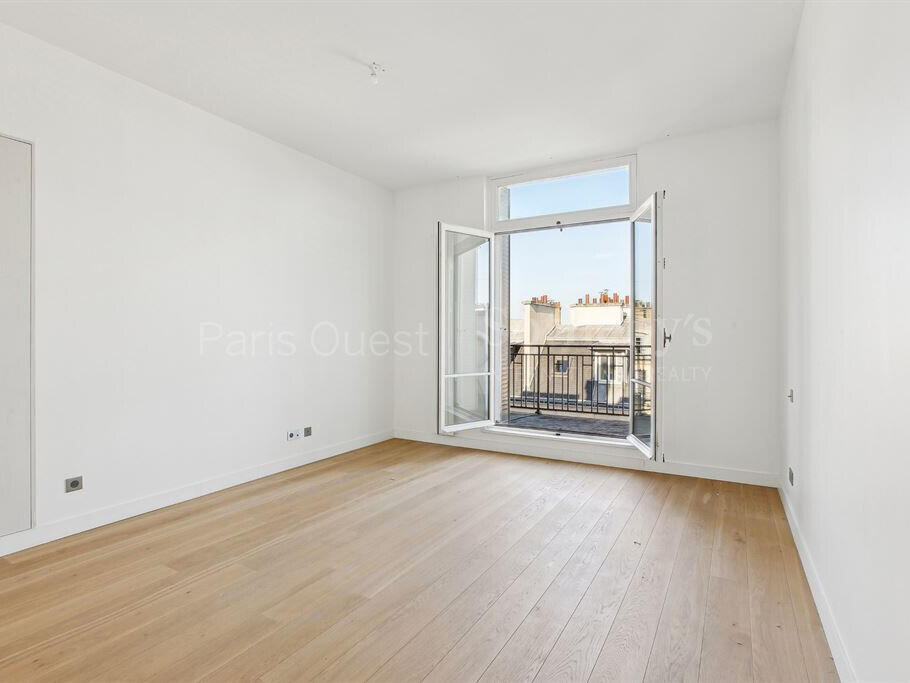 Apartment Paris 8e