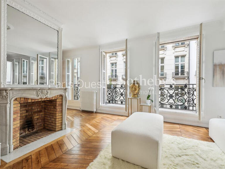 Appartement Paris 8e - 5 chambres - 173m²