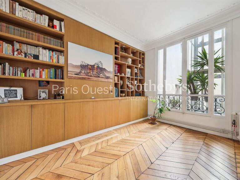 Appartement Paris 8e - 5 chambres - 173m²