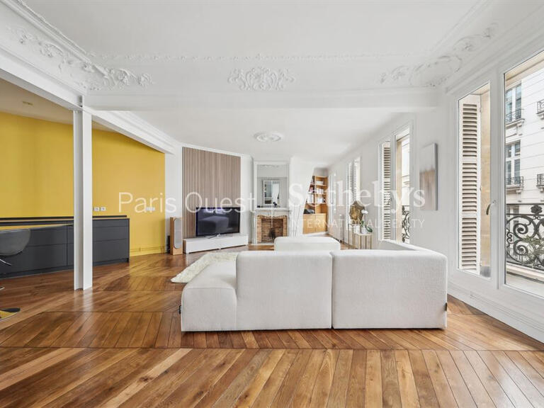 Appartement Paris 8e - 5 chambres - 173m²