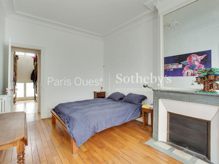 Appartement Paris 8e - 5 chambres - 173m²