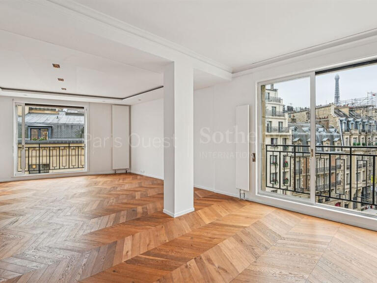 Appartement Paris 8e - 3 chambres - 245m²