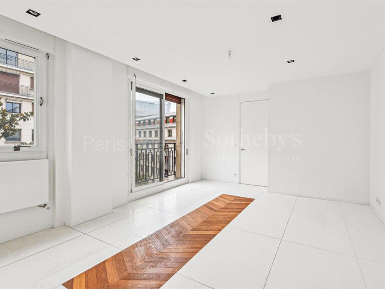 Appartement Paris 8e - 3 chambres - 245m²