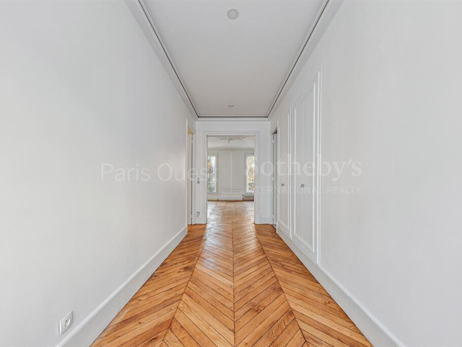 Apartment Paris 8e