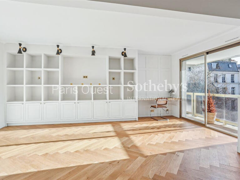 Apartment Paris 8e - 2 bedrooms - 107m²