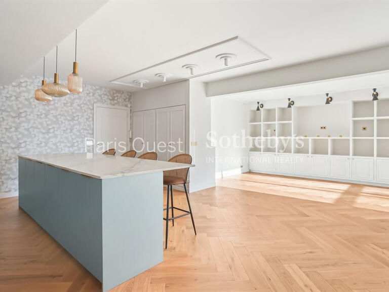 Apartment Paris 8e - 2 bedrooms - 107m²