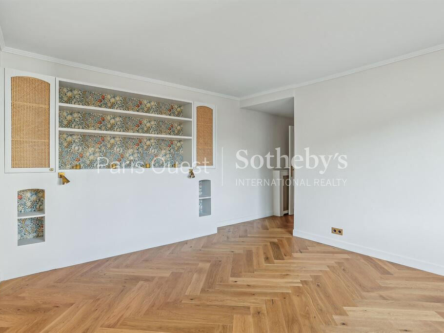 Apartment Paris 8e