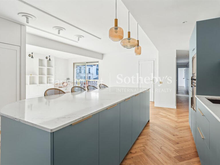 Apartment Paris 8e - 2 bedrooms - 107m²