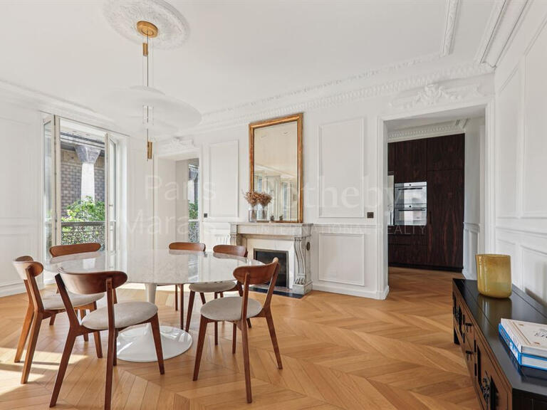 Appartement Paris 8e - 3 chambres - 194m²