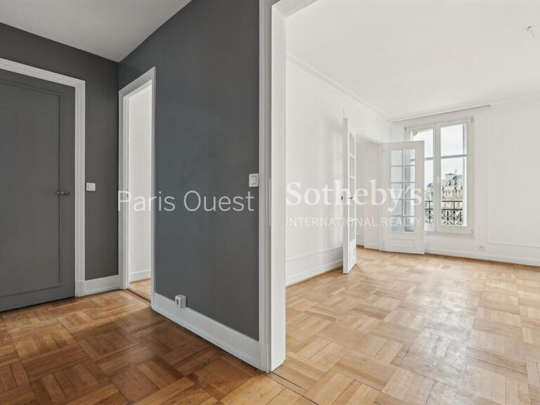 Apartment Paris 8e - 1 bedroom - 61m²