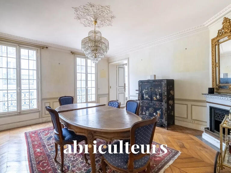 Appartement Paris 8e - 4 chambres - 172m²