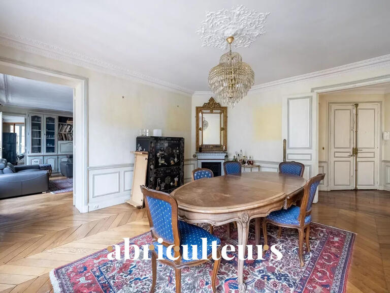 Apartment Paris 8e - 4 bedrooms - 172m²