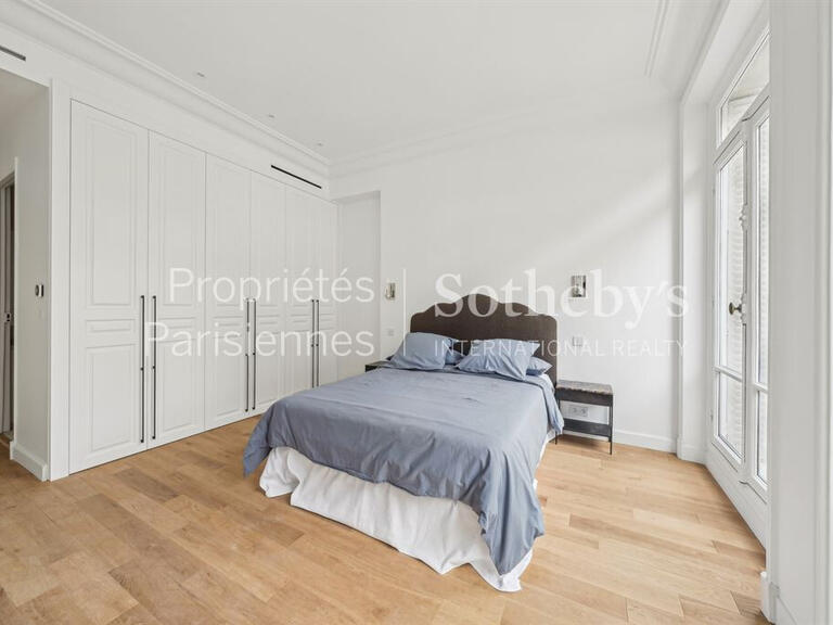 Apartment Paris 8e - 3 bedrooms - 191m²