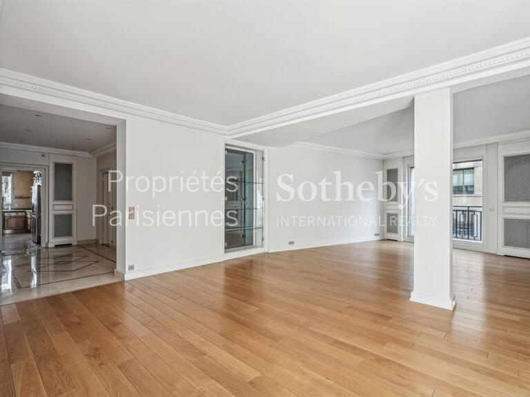 Apartment Paris 8e - 3 bedrooms - 180m²