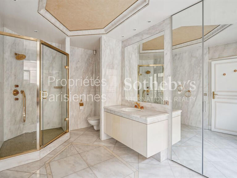 Apartment Paris 8e - 3 bedrooms - 180m²