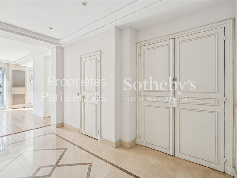 Apartment Paris 8e - 3 bedrooms - 180m²