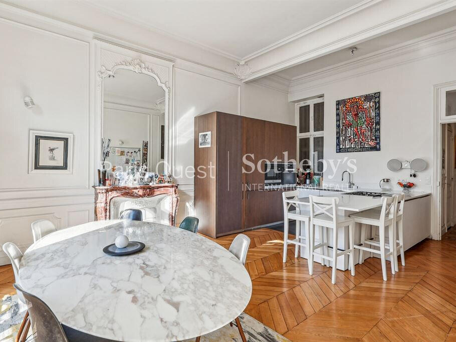 Apartment Paris 8e