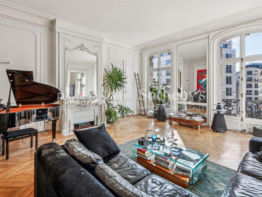 Apartment Paris 8e