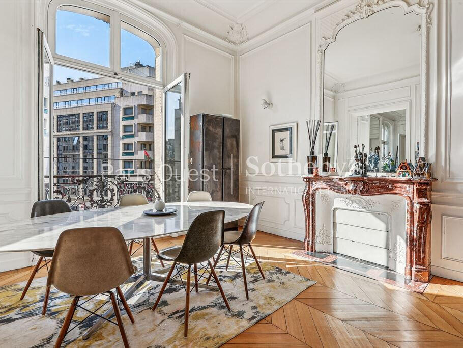 Apartment Paris 8e