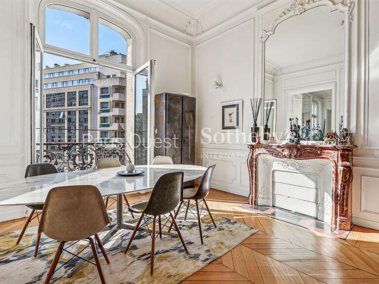 Apartment Paris 8e - 6 bedrooms - 282m²