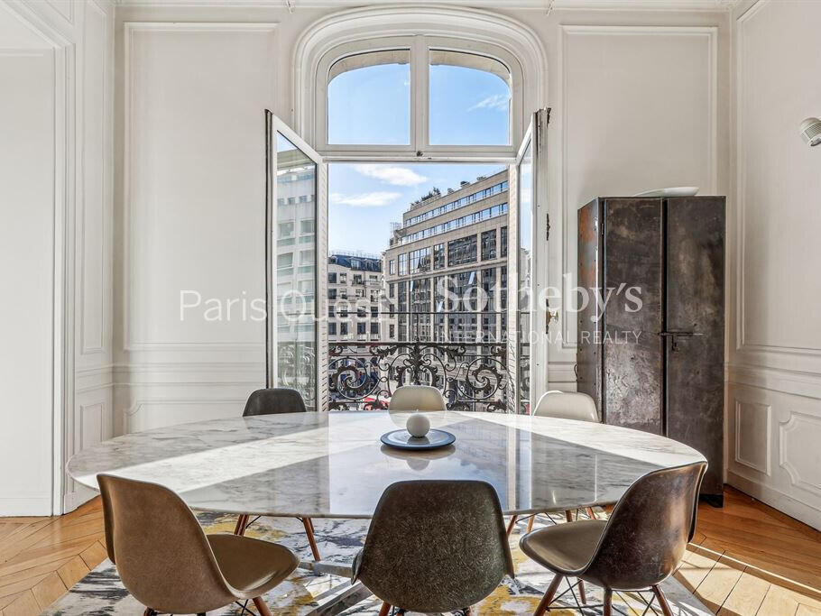 Apartment Paris 8e