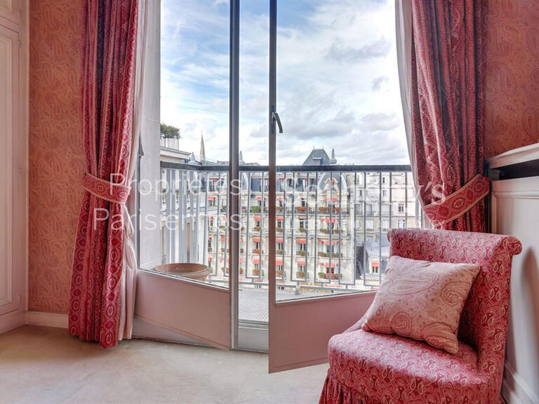 Apartment Paris 8e - 2 bedrooms - 77m²