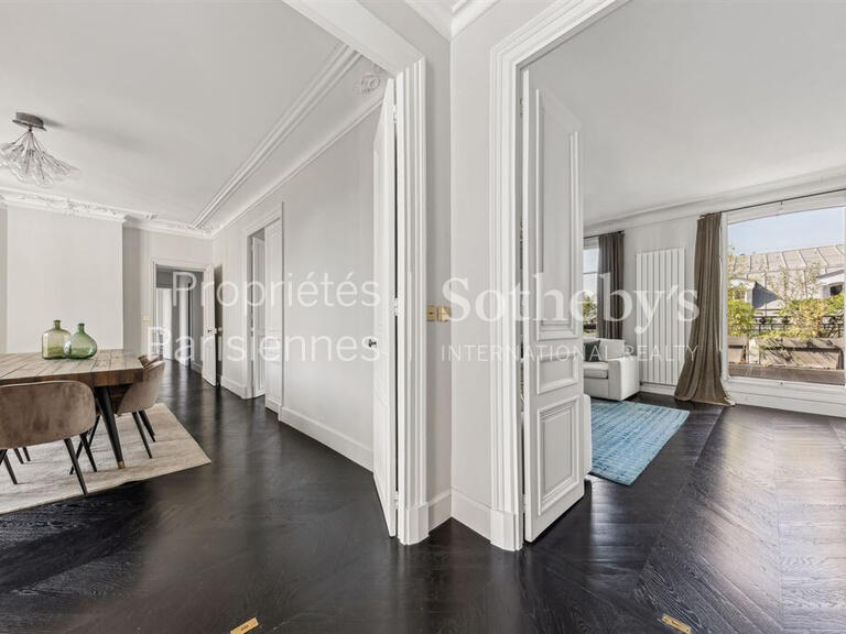 Appartement Paris 9e - 4 chambres - 200m²