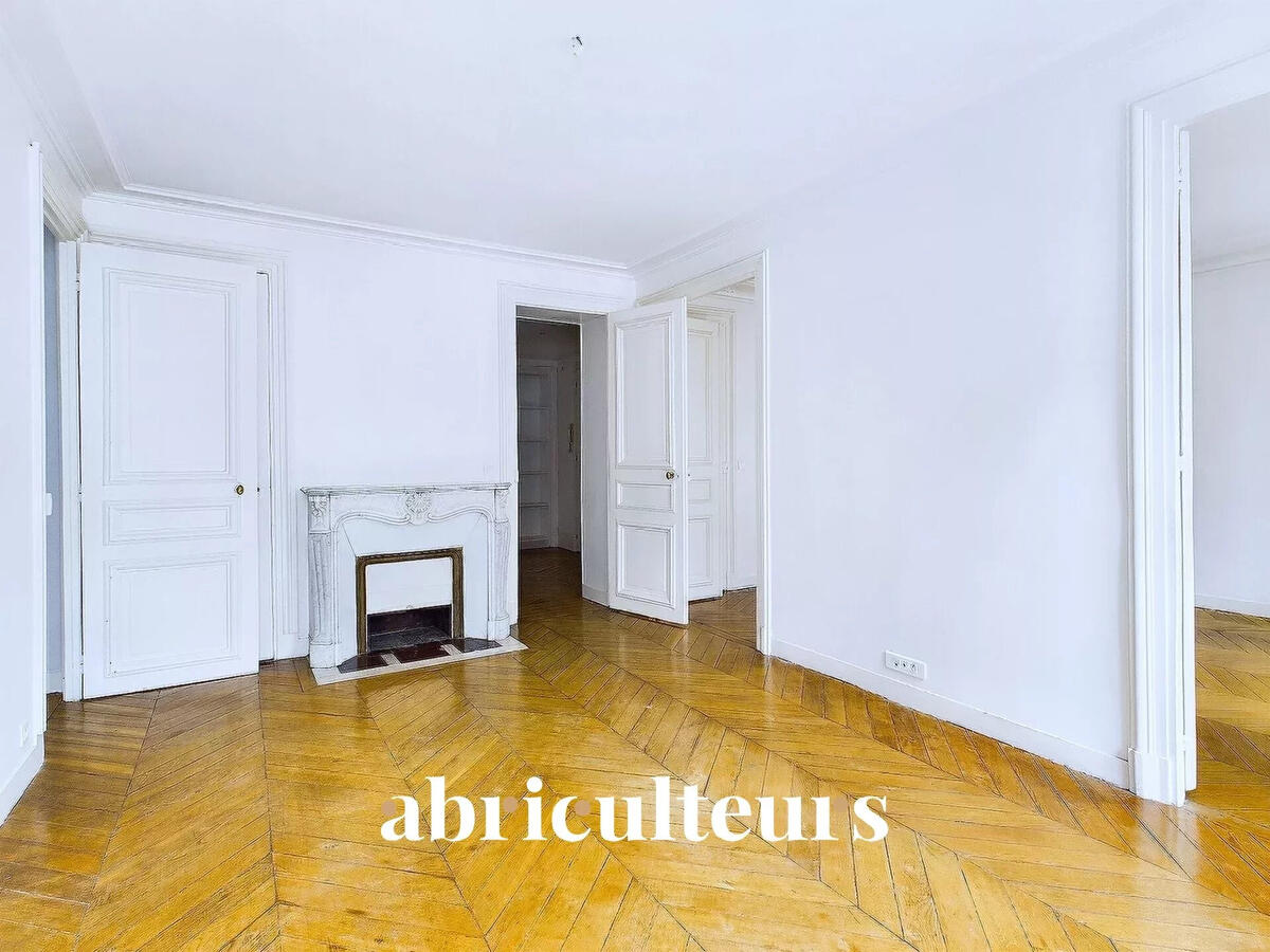 Apartment Paris 9e