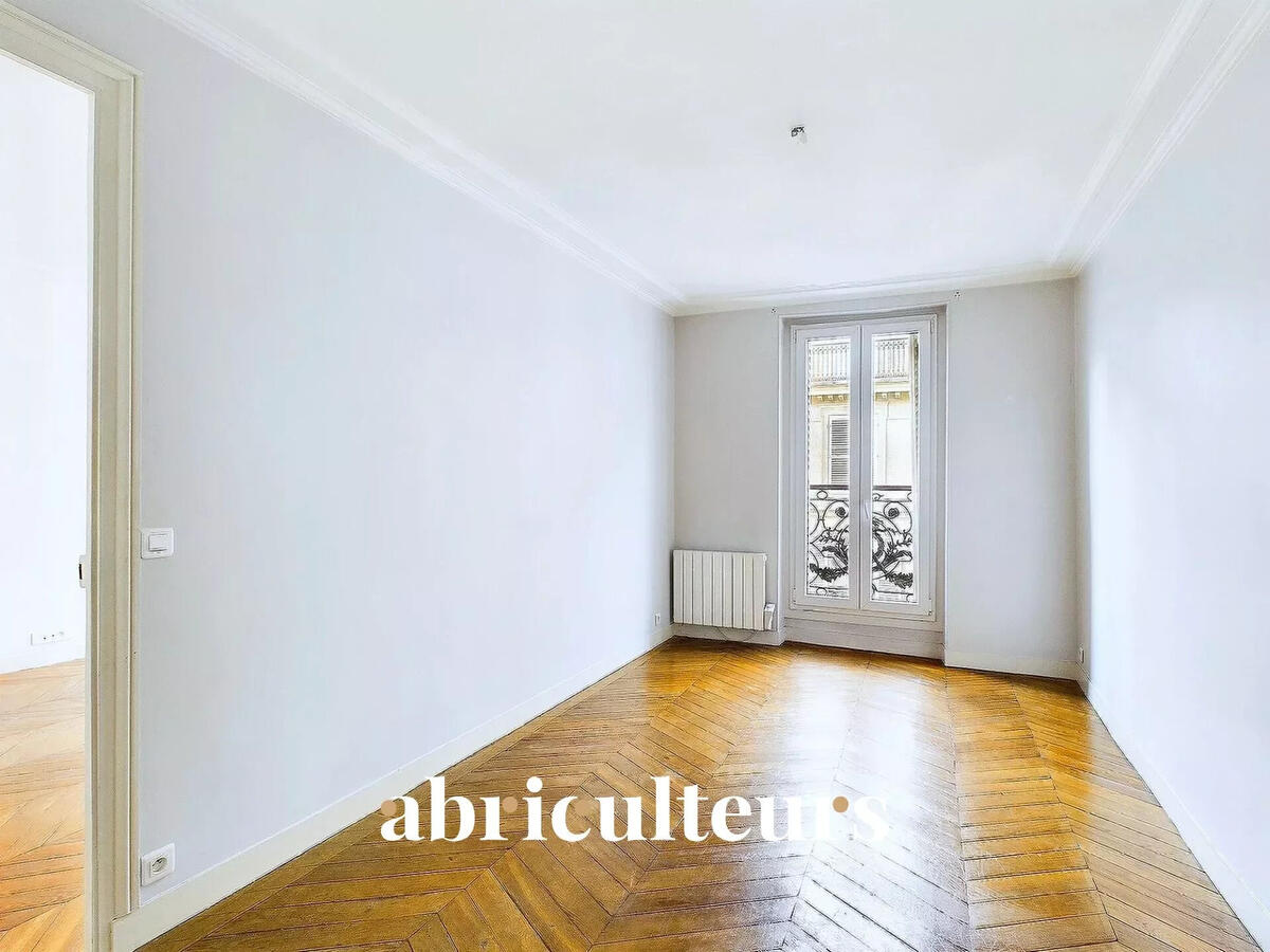 Apartment Paris 9e