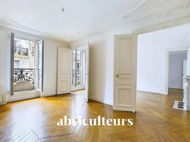 Appartement Paris 9e - 2 chambres - 88m²