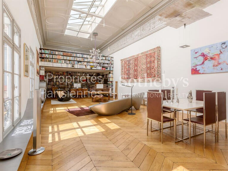 Appartement Paris 9e - 2 chambres - 183m²