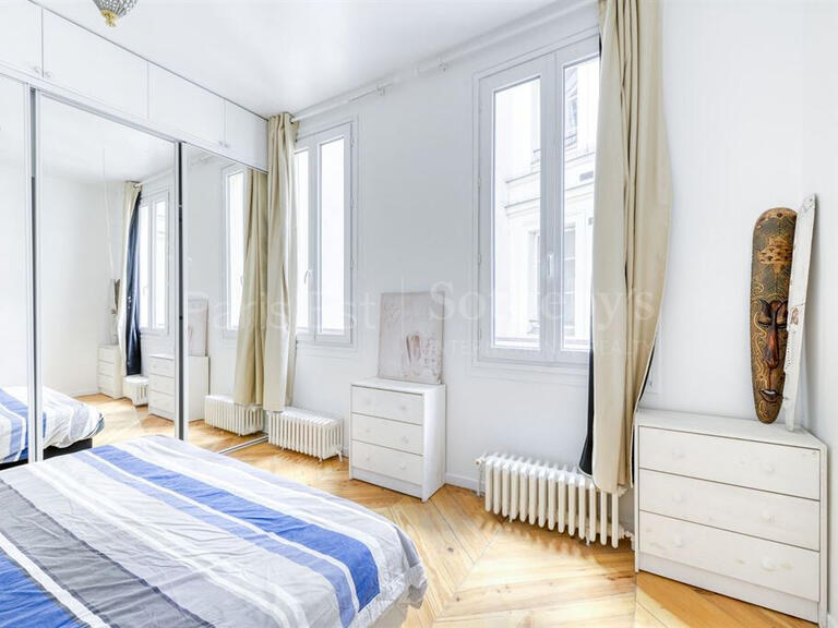 Appartement Paris 9e - 3 chambres - 125m²