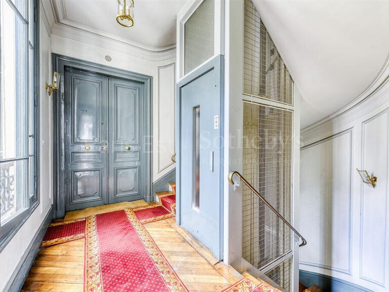 Appartement Paris 9e - 3 chambres - 125m²