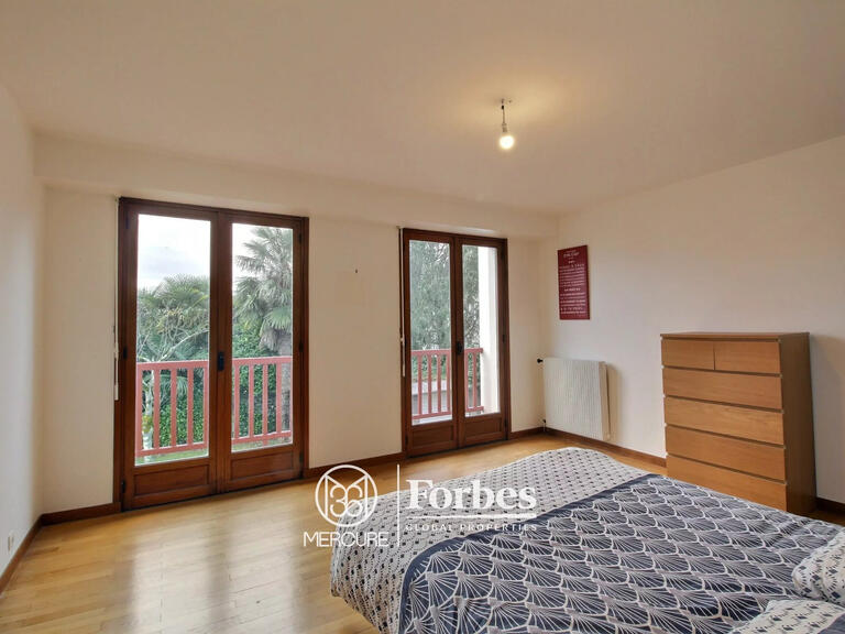 House Pau - 7 bedrooms - 260m²