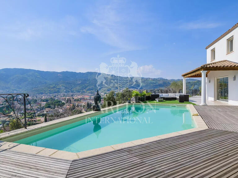 Villa Pégomas - 4 bedrooms - 242m²