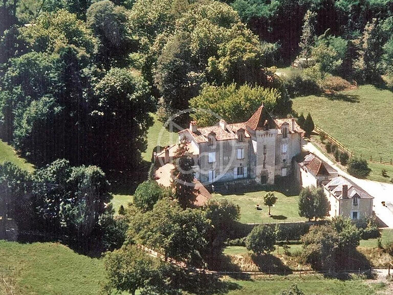 Château Périgueux - 8 chambres - 700m²