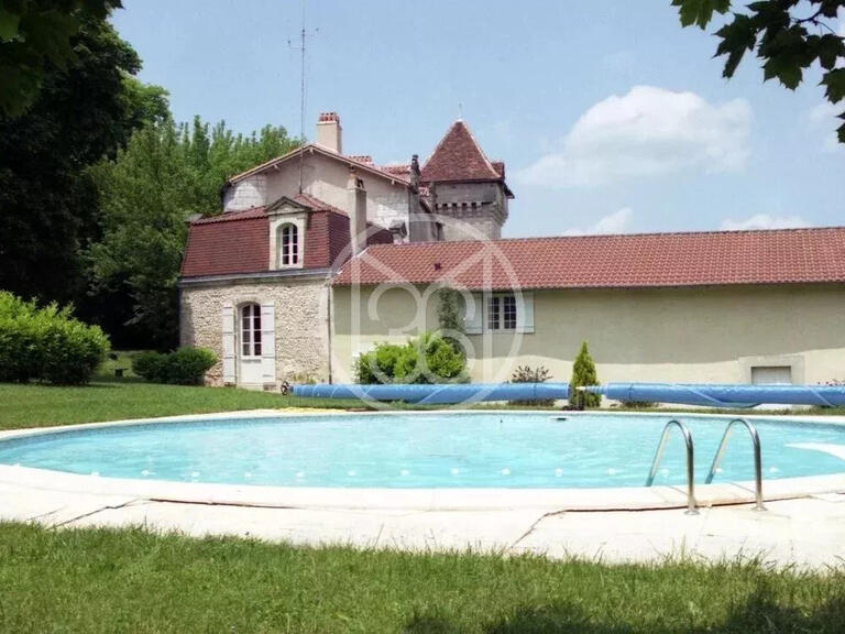 Castle Périgueux - 8 bedrooms - 700m²