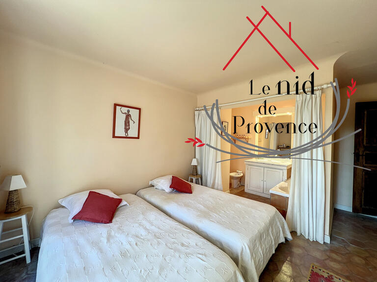 Maison Pernes-les-Fontaines - 6 chambres - 303m²