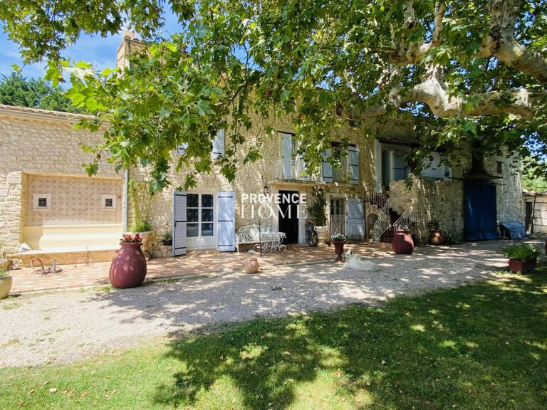 Maison Pernes-les-Fontaines - 4 chambres - 260m²