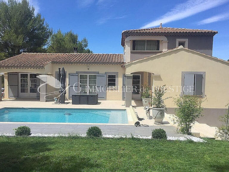 Villa Pernes-les-Fontaines - 4 bedrooms - 200m²