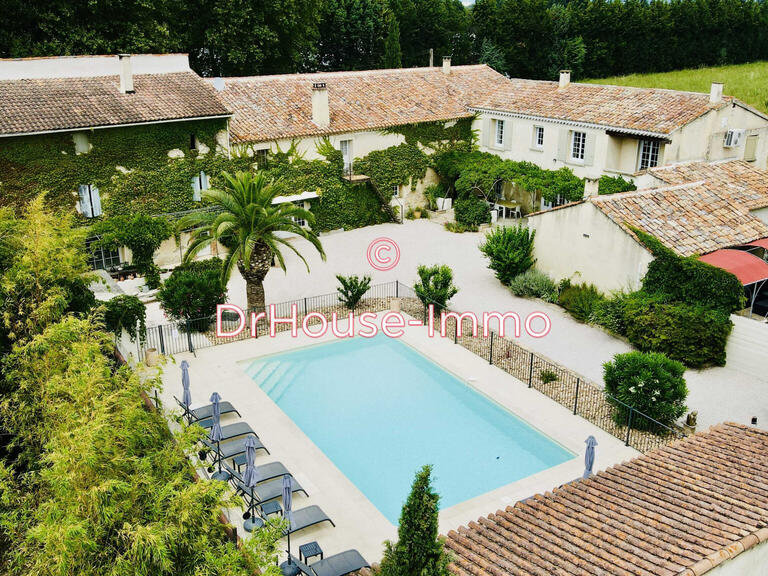 Vente Villa Pernes-les-Fontaines - 9 chambres